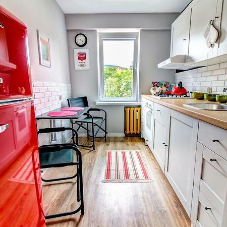Apartament Halinka Salon, Sypialnia, Kuchnia, Balkon Powierzchnia 50M Krynica Zdroj Luaran gambar